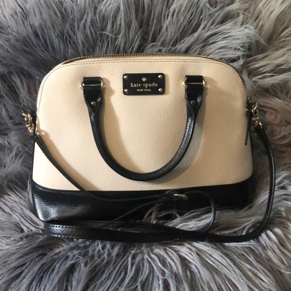 kate spade Handbags - Kate Spade Cross Body